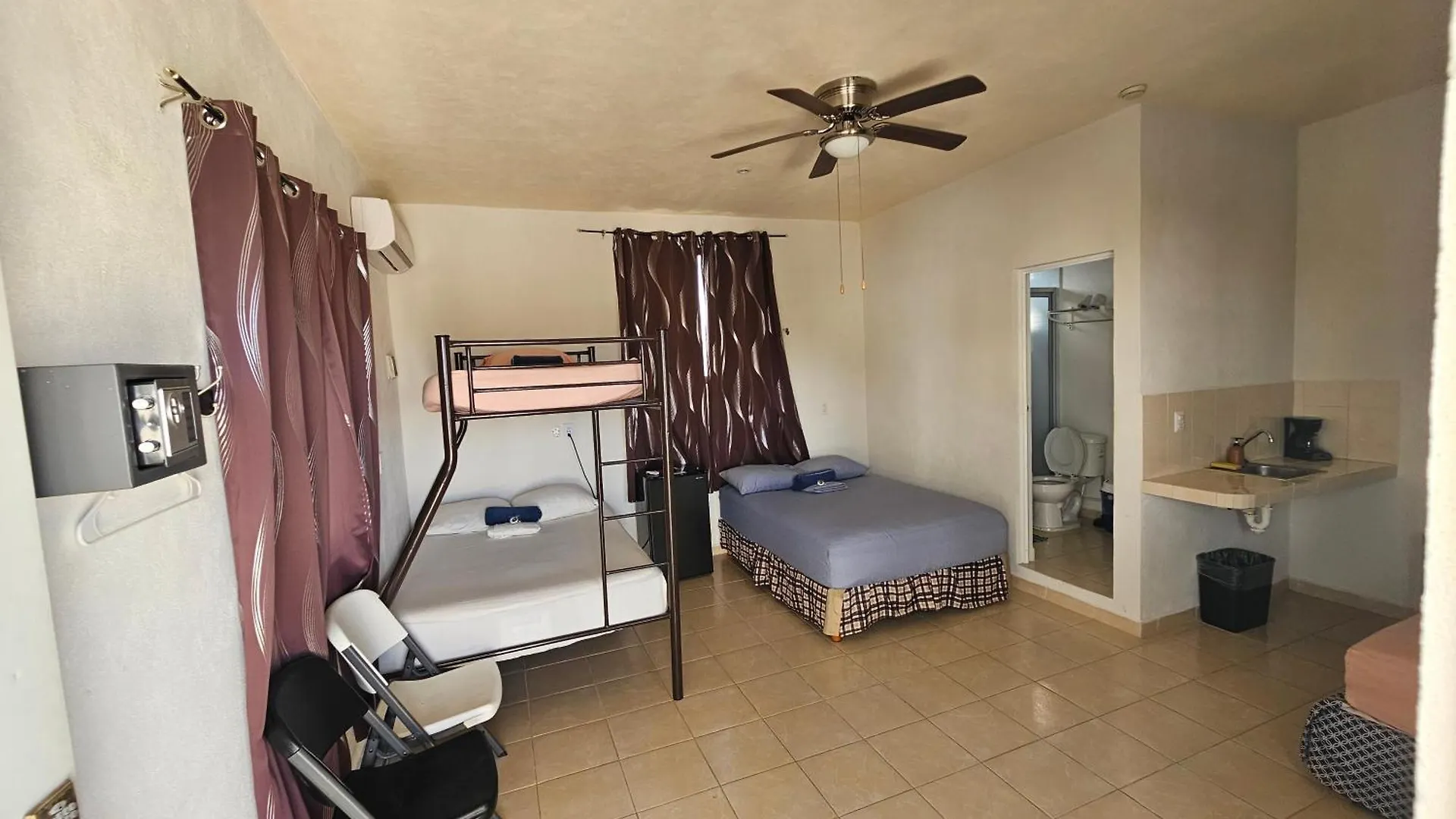 El Padrino Hostel Akumal